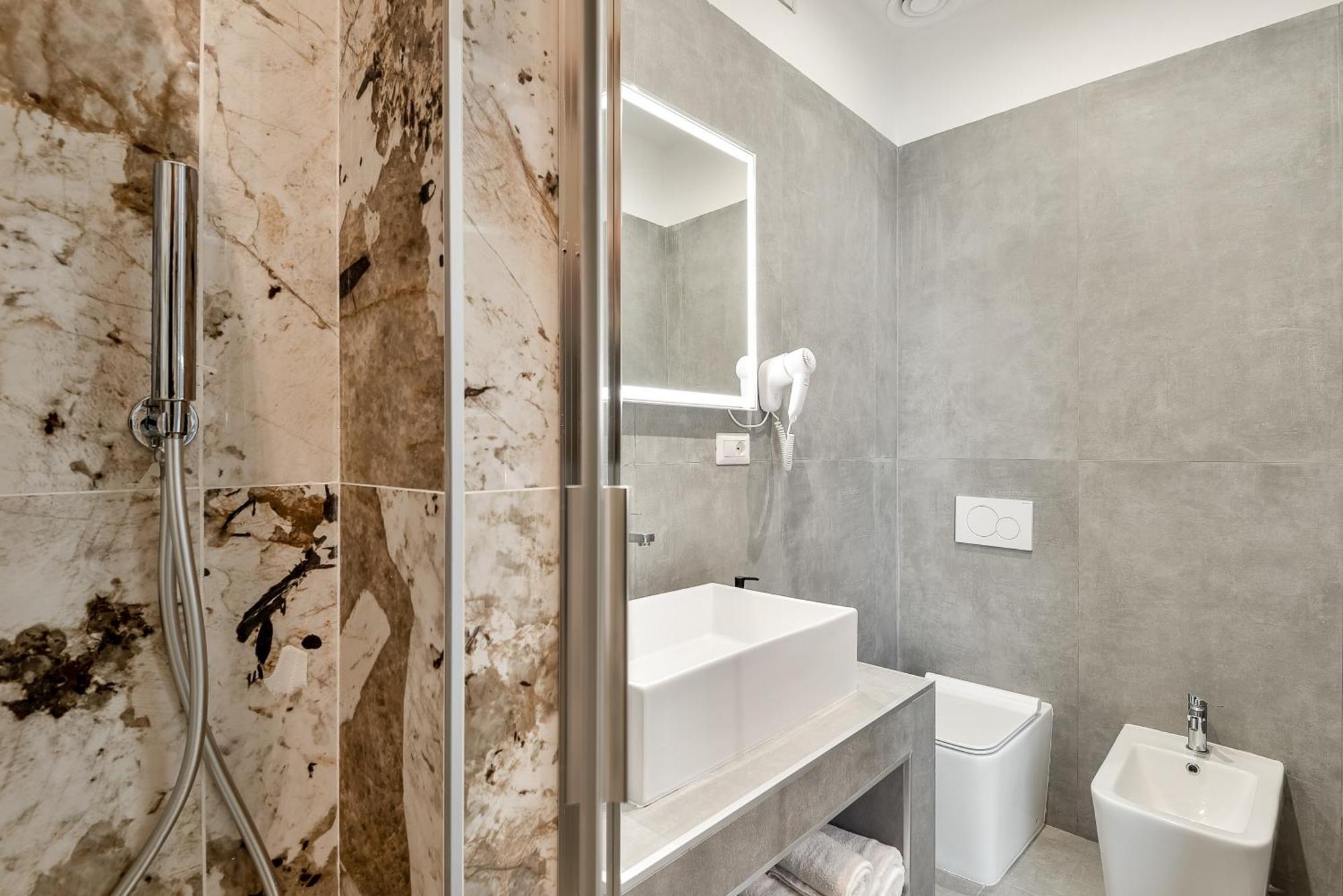 Home 501 Guest House - La Spezia Exterior photo